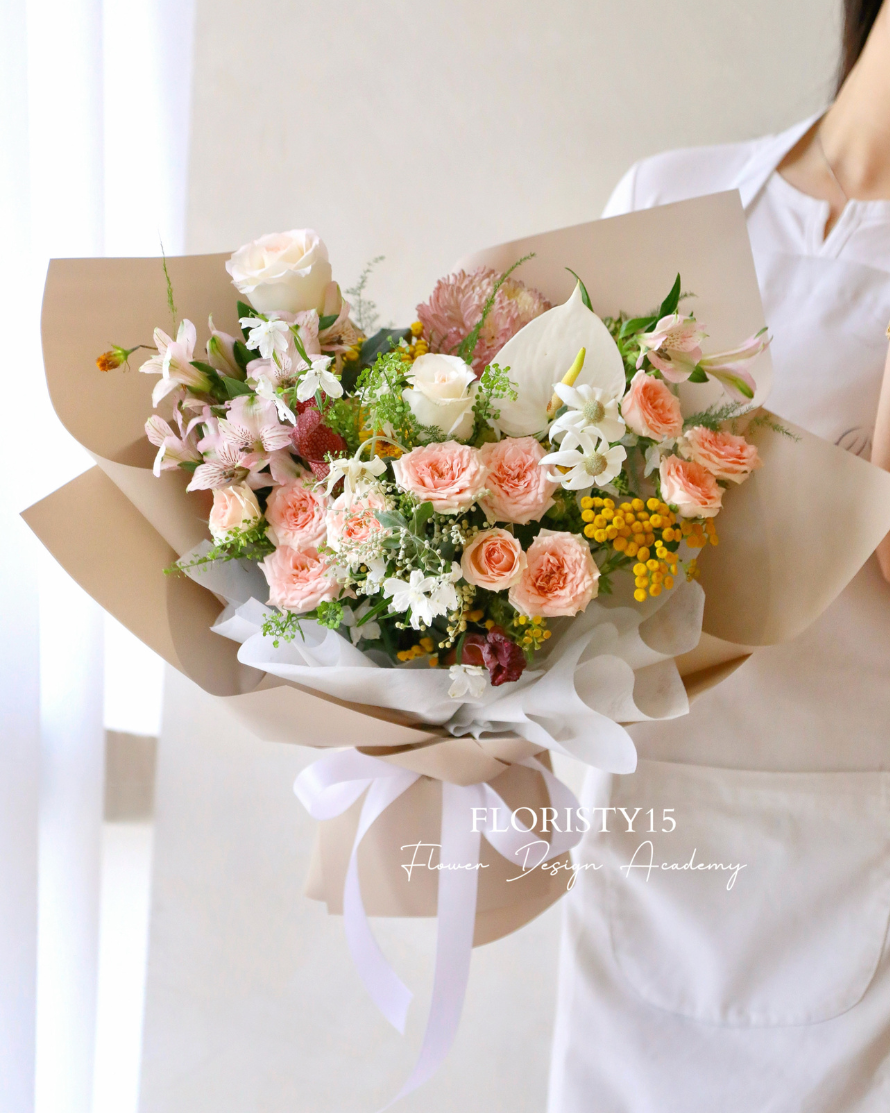 Clarisse (Fresh Flower Bouquet)