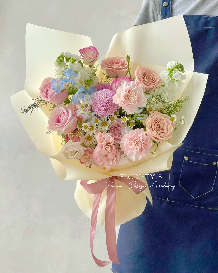 Elowen (Fresh Flower Bouquet)