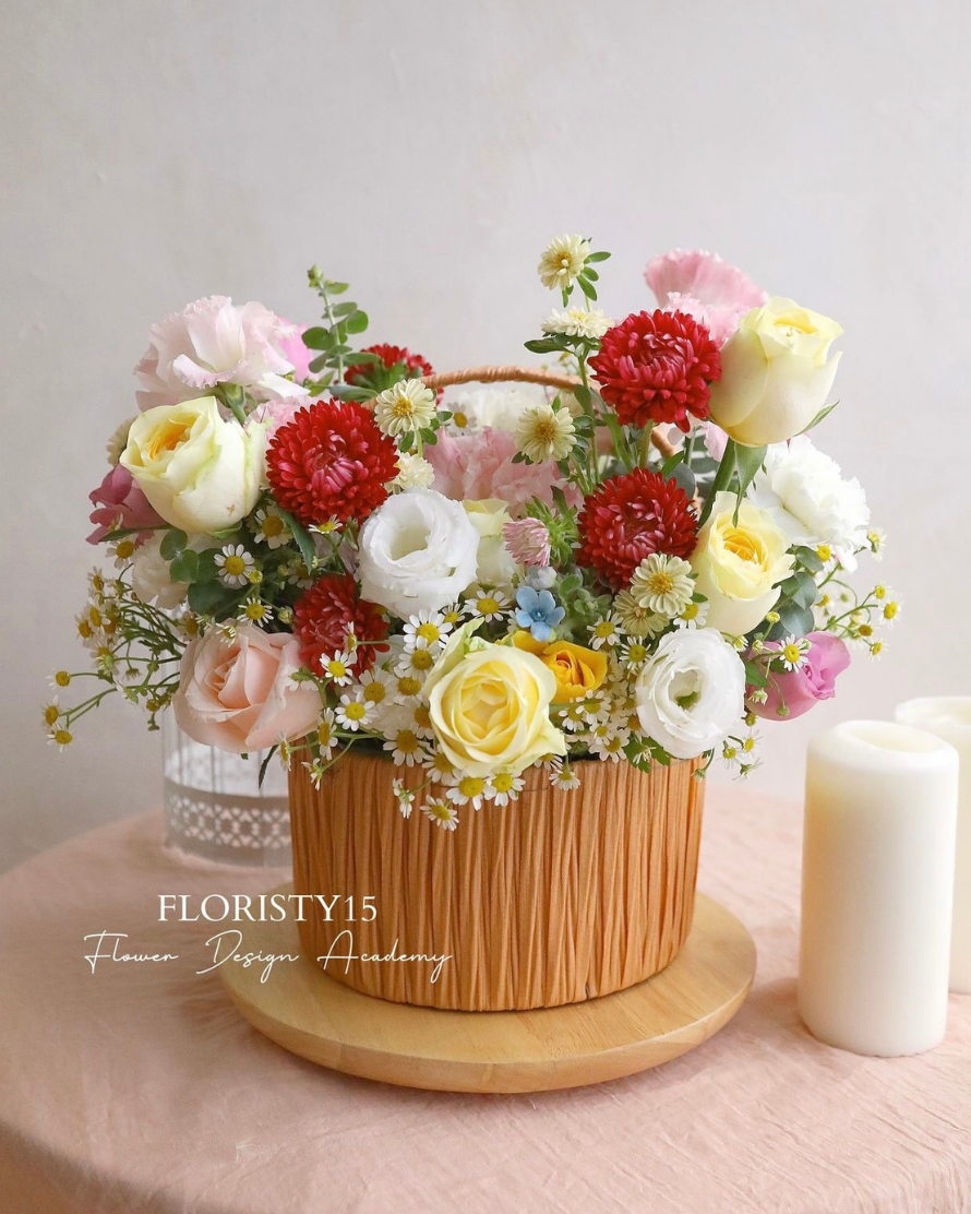 Fiona (Fresh Flower Basket)