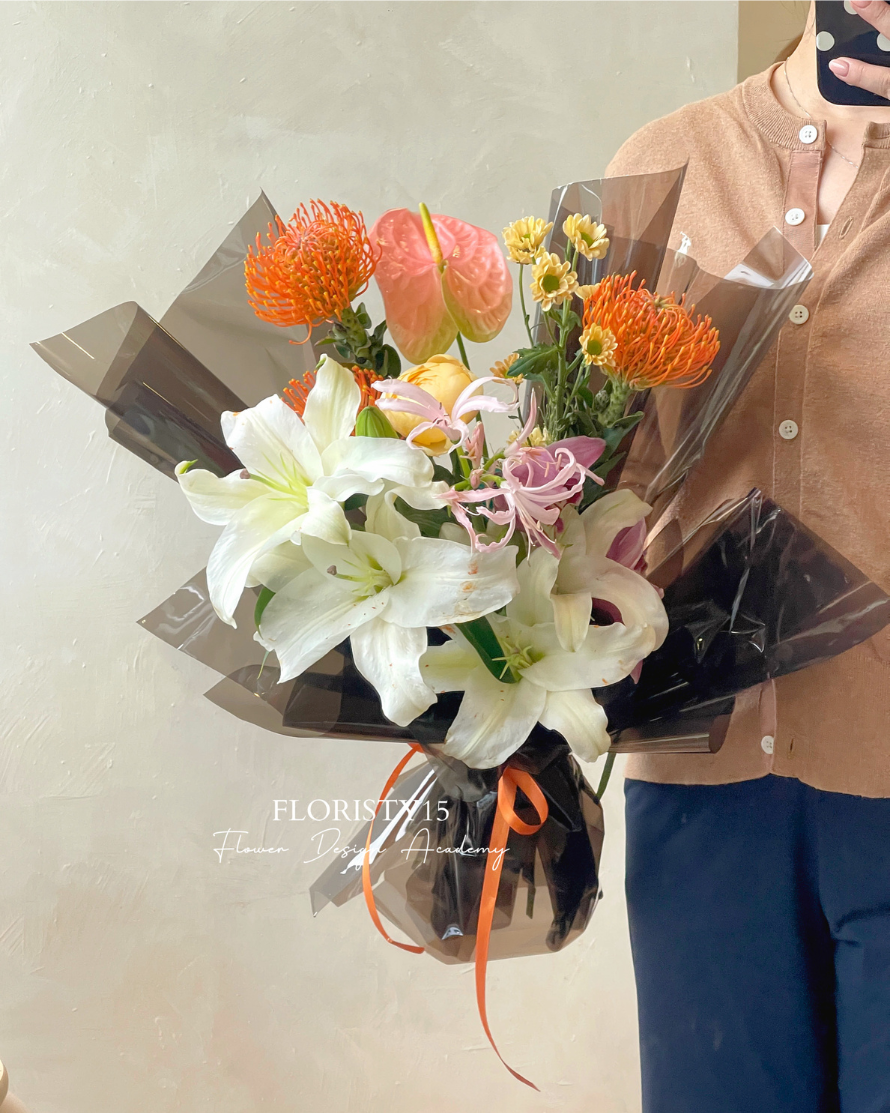 Lunaria (Fresh Flower Bouquet)