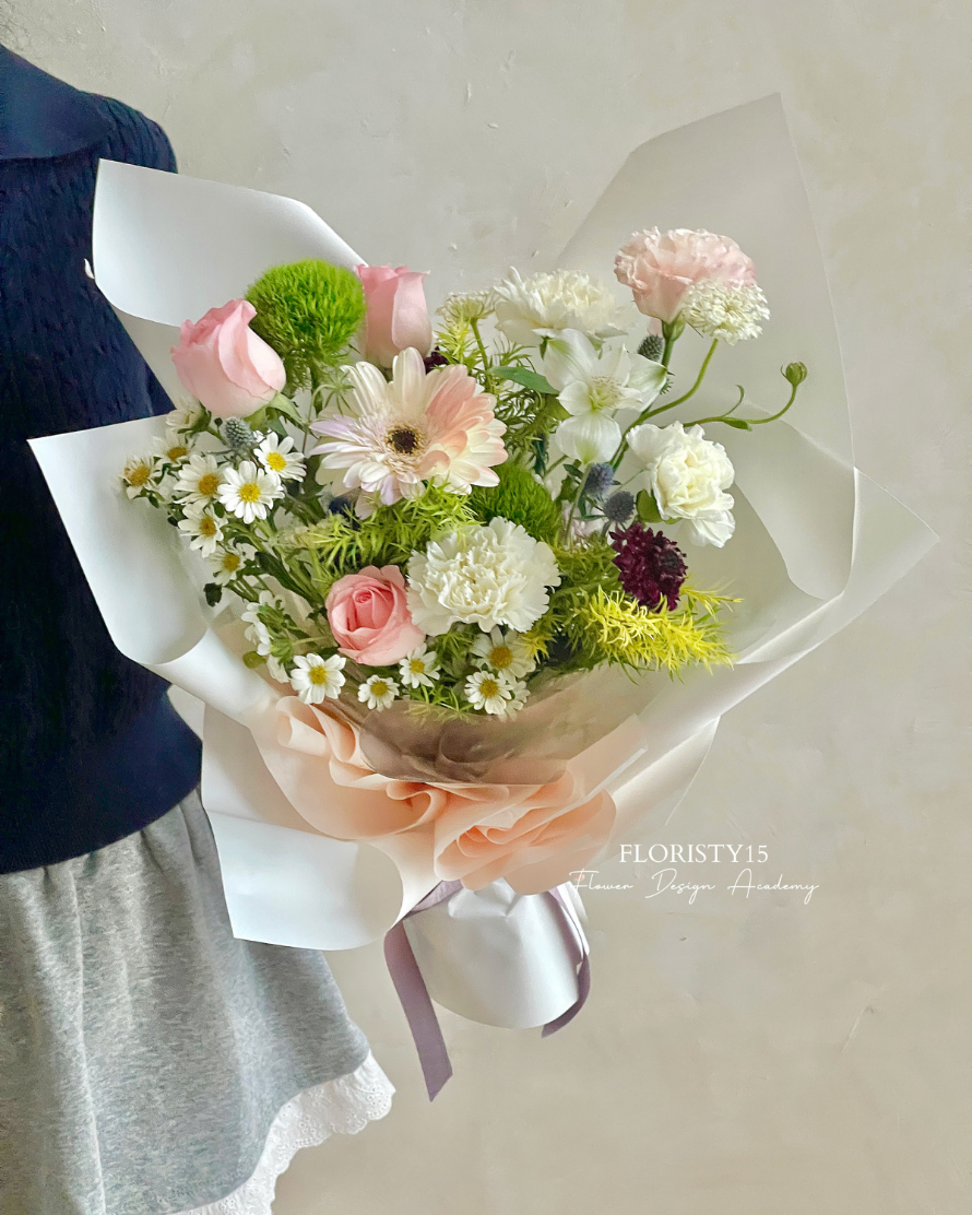 Roxana (Fresh Flower Bouquet)