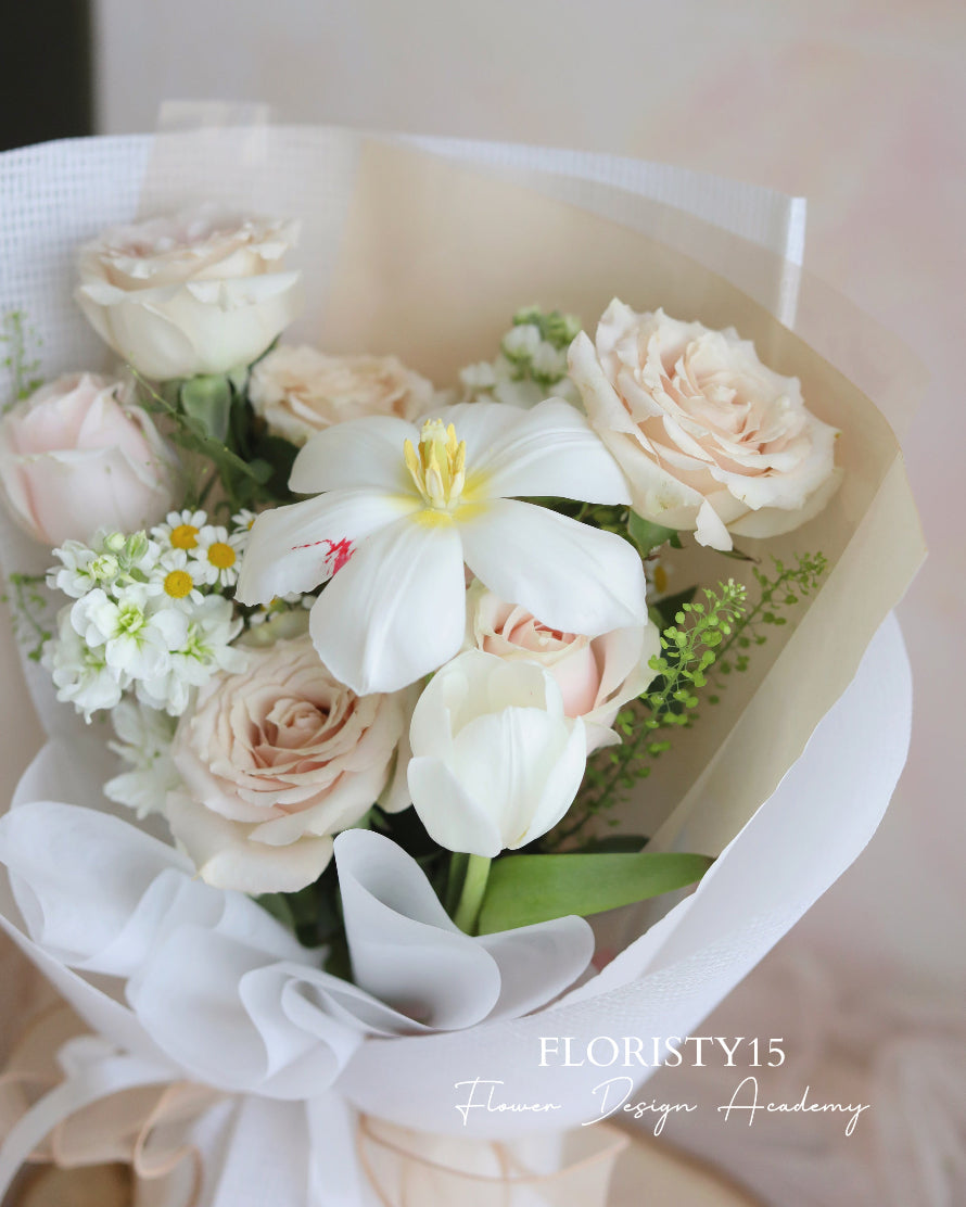 Celia (Fresh Flower Bouquet)