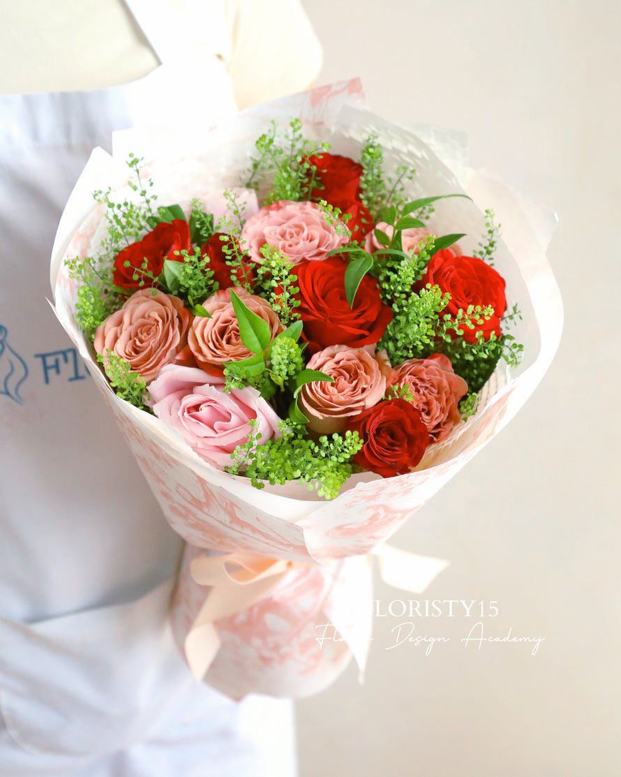 Loren (Rose Bouquet)