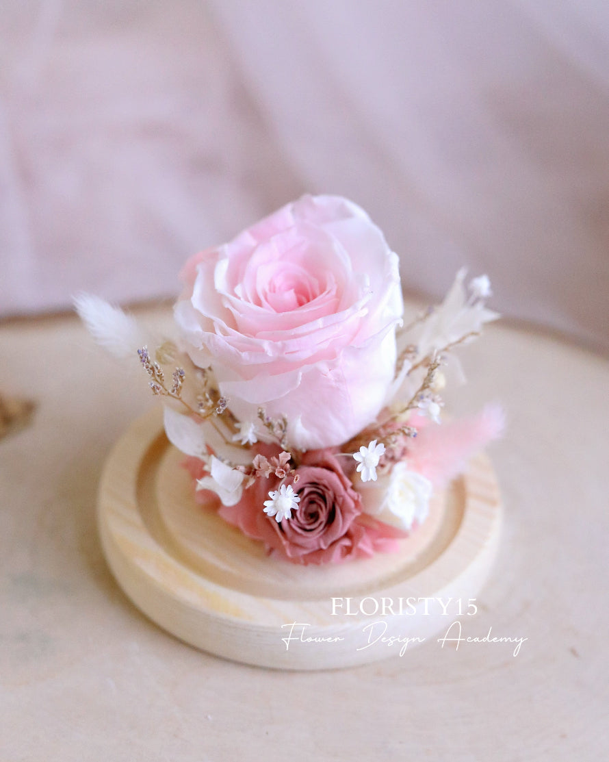 Suzy (Preserved Flower Dome)