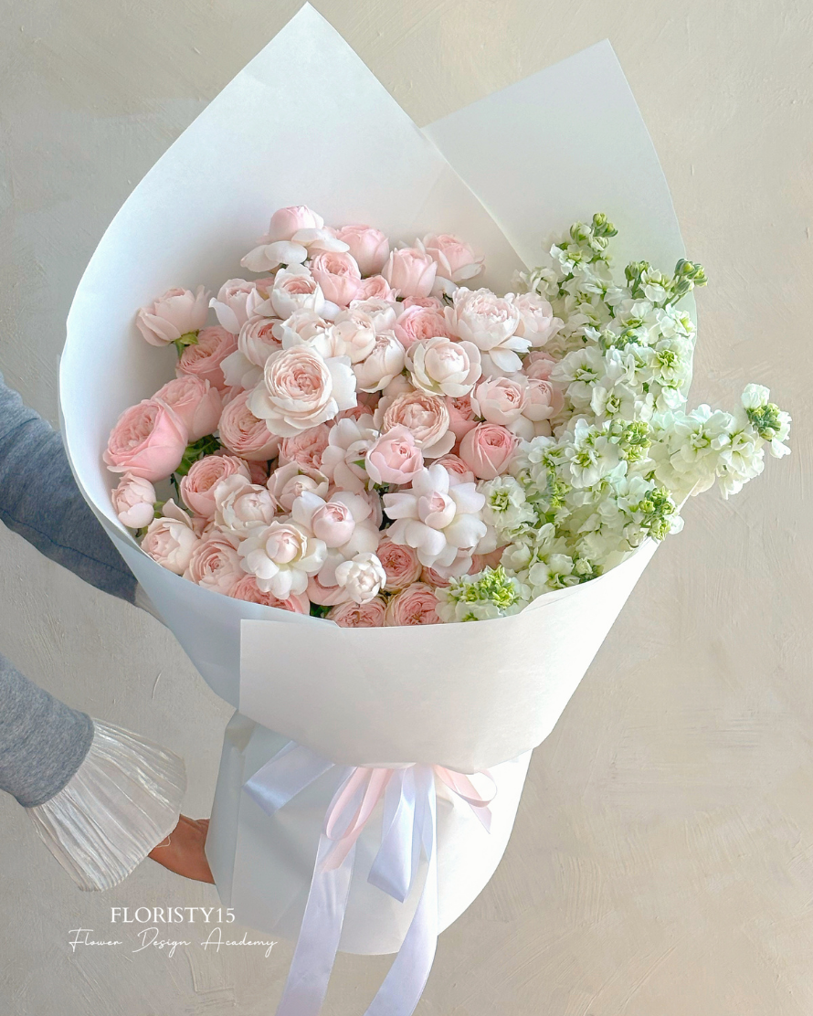 Corinne (Fresh Flower Bouquet)