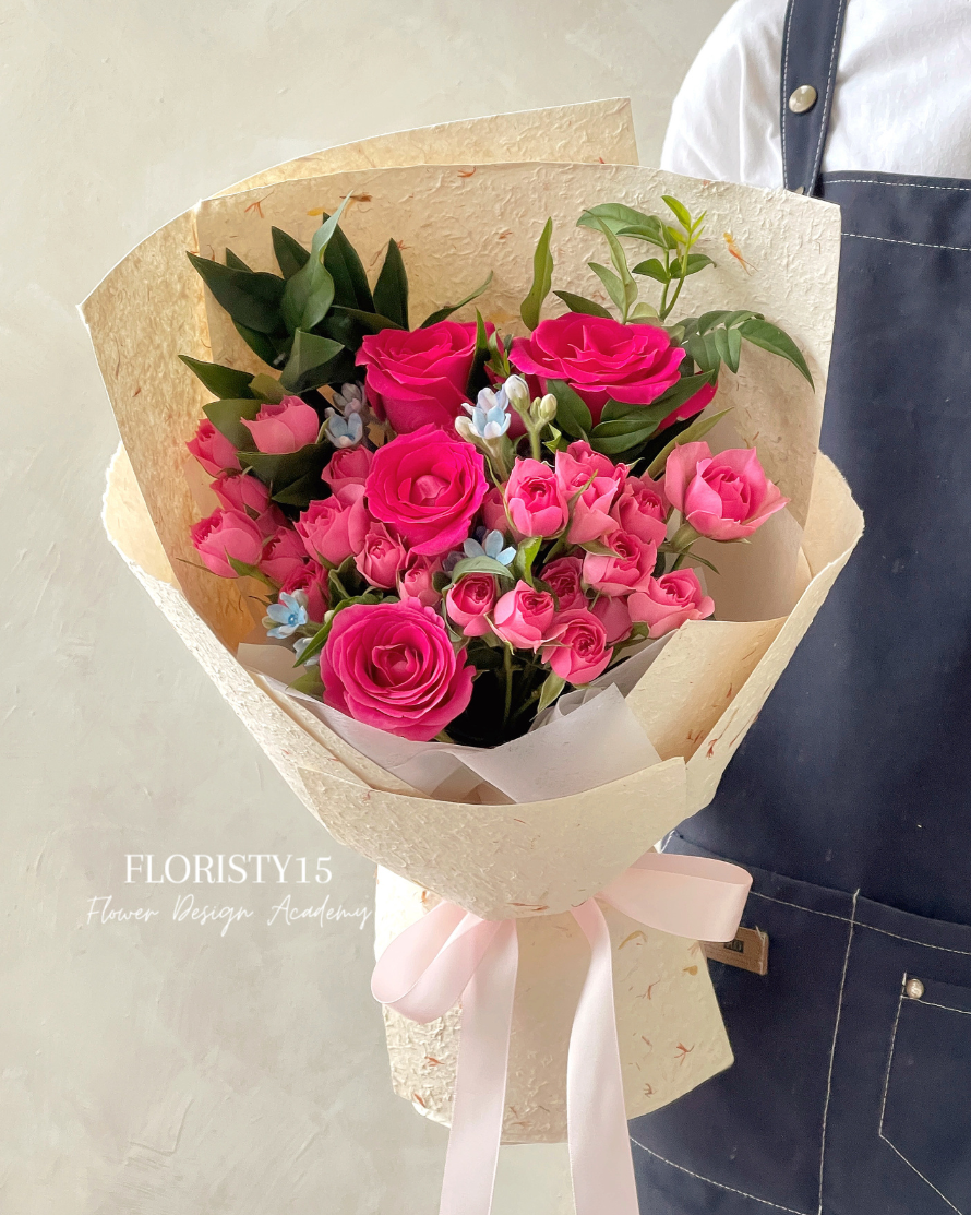 Isla (Fresh Flower Bouquet)