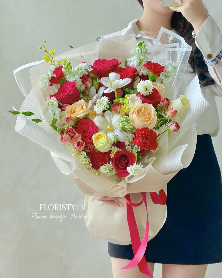 Laverne (Fresh Flower Bouquet)