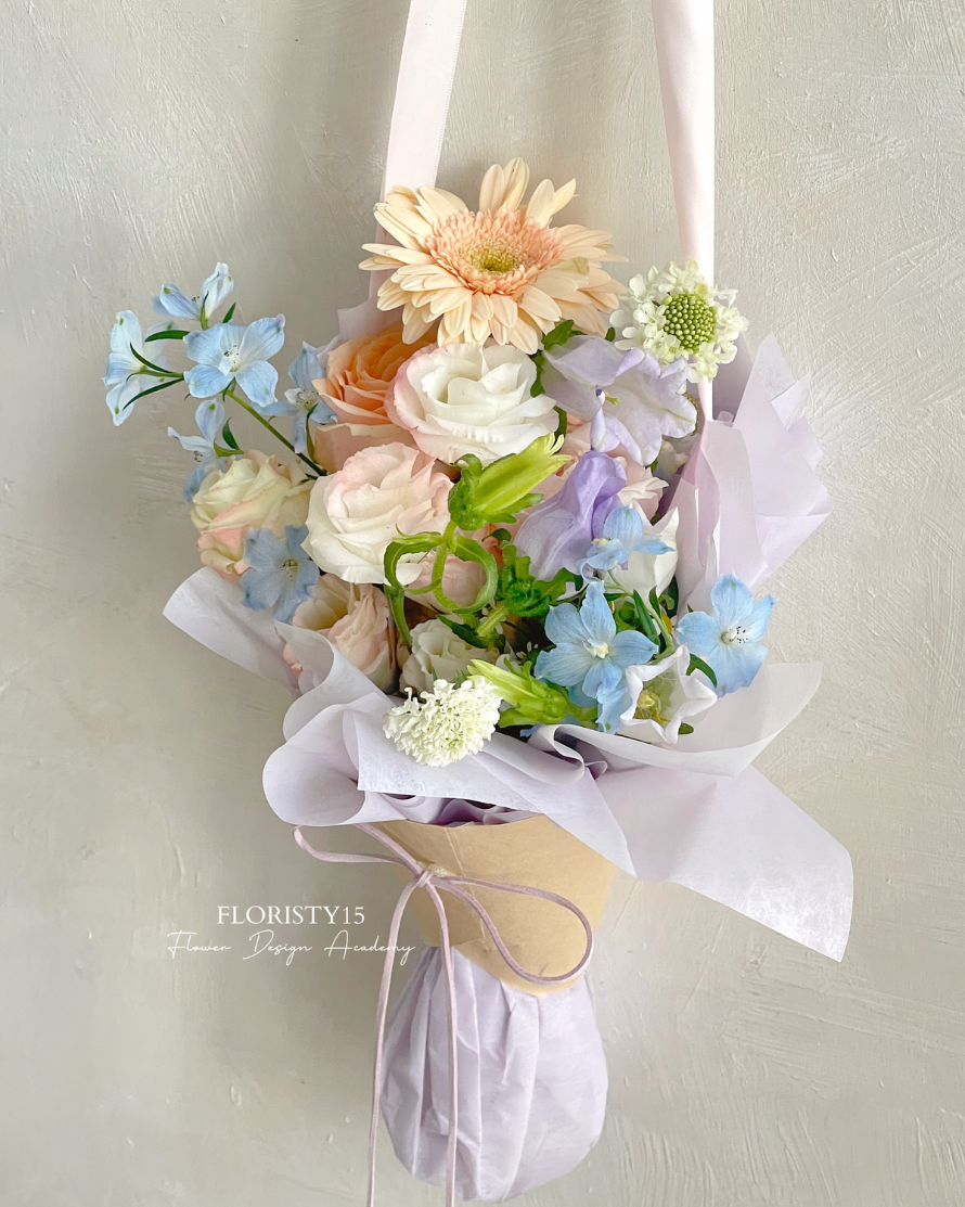 Mirka (Fresh Flower Bouquet)