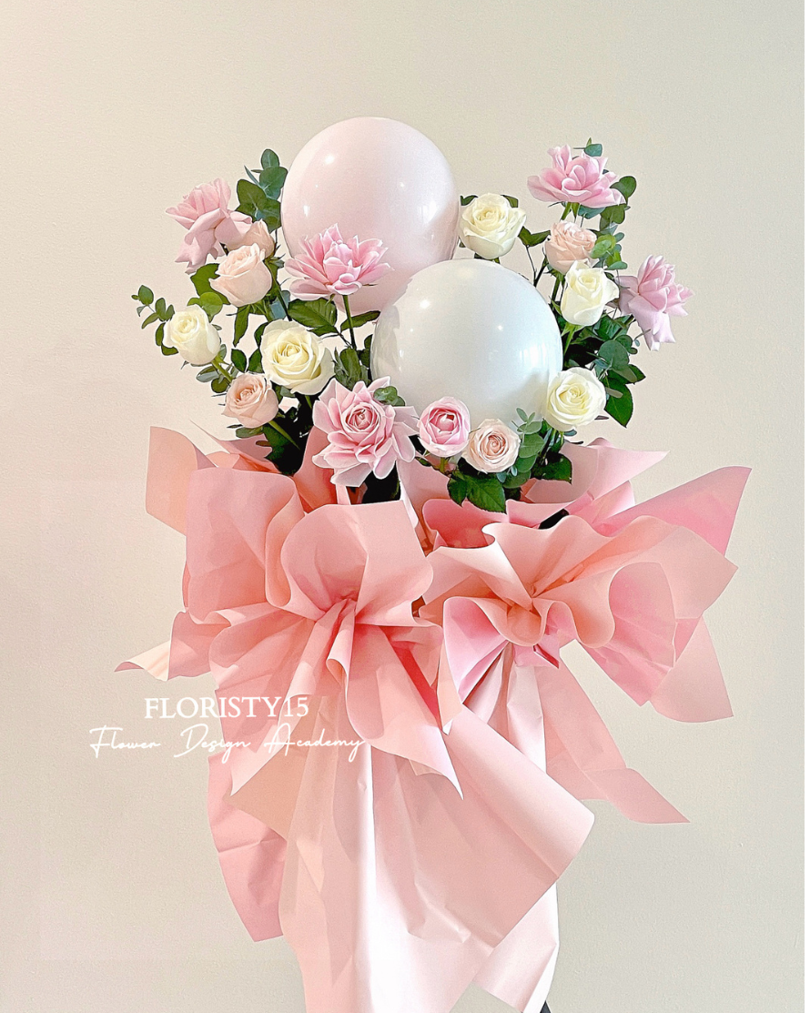 Rena (Opening Stand)