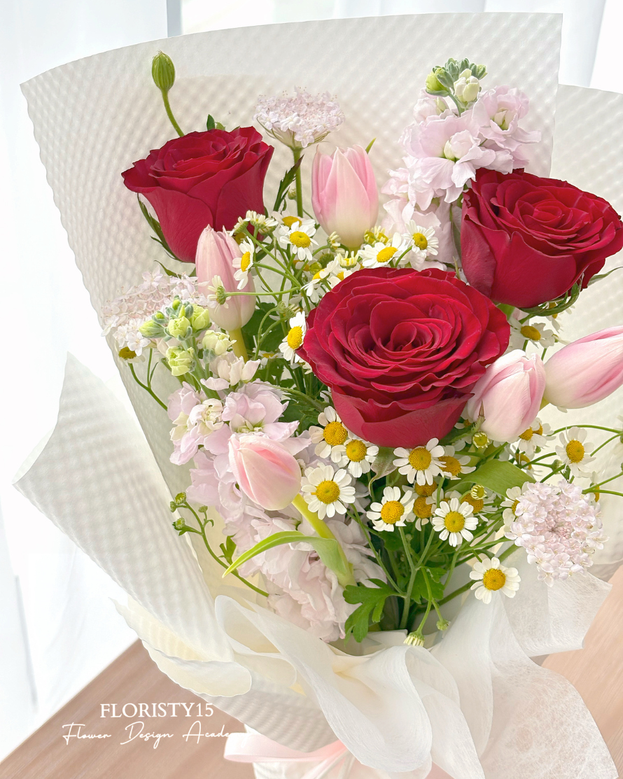 Samara (Fresh Flower Bouquet)