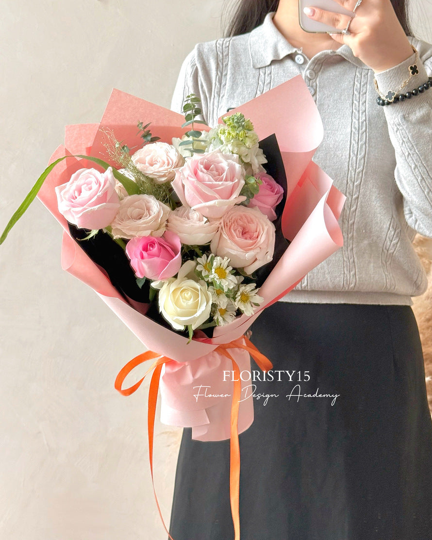 Arienne (Fresh Flower Bouquet)