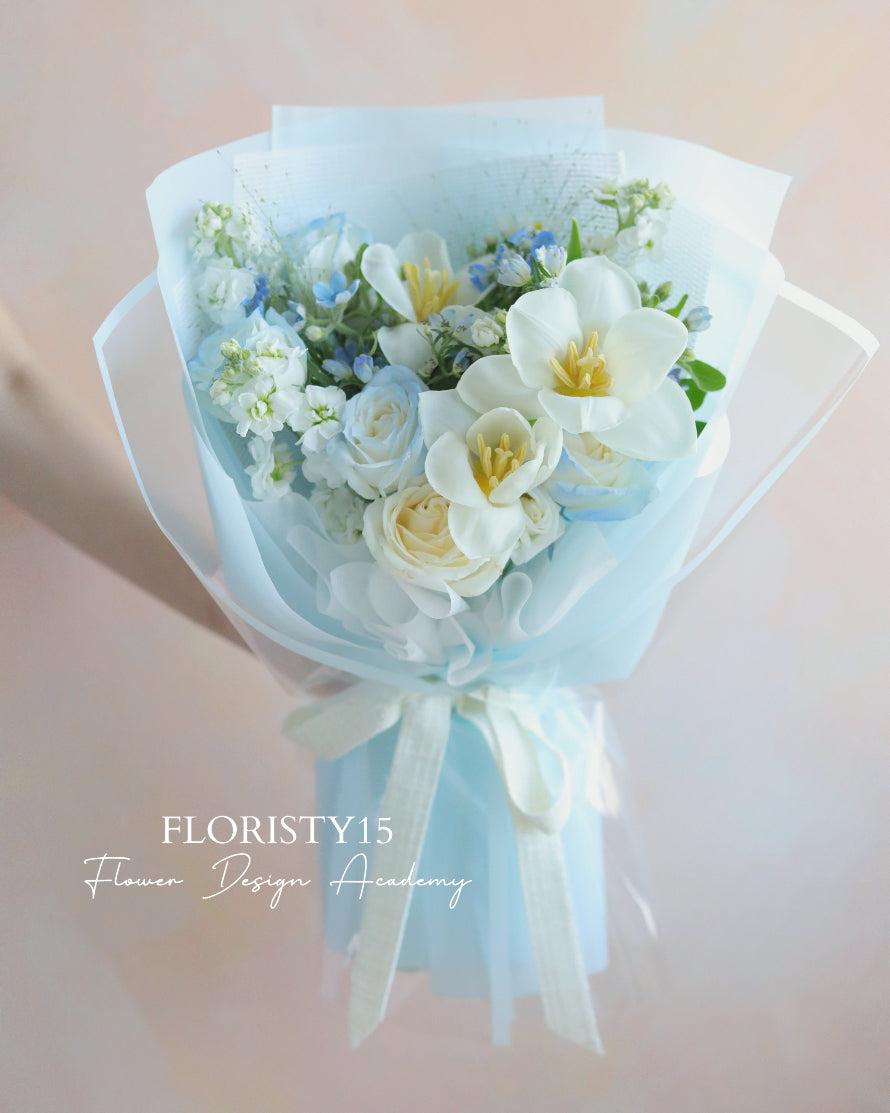 Bianca (Fresh Flower Bouquet)