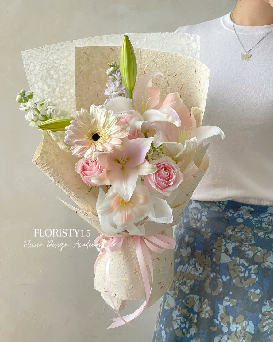 Brianne (Fresh Flower Bouquet)