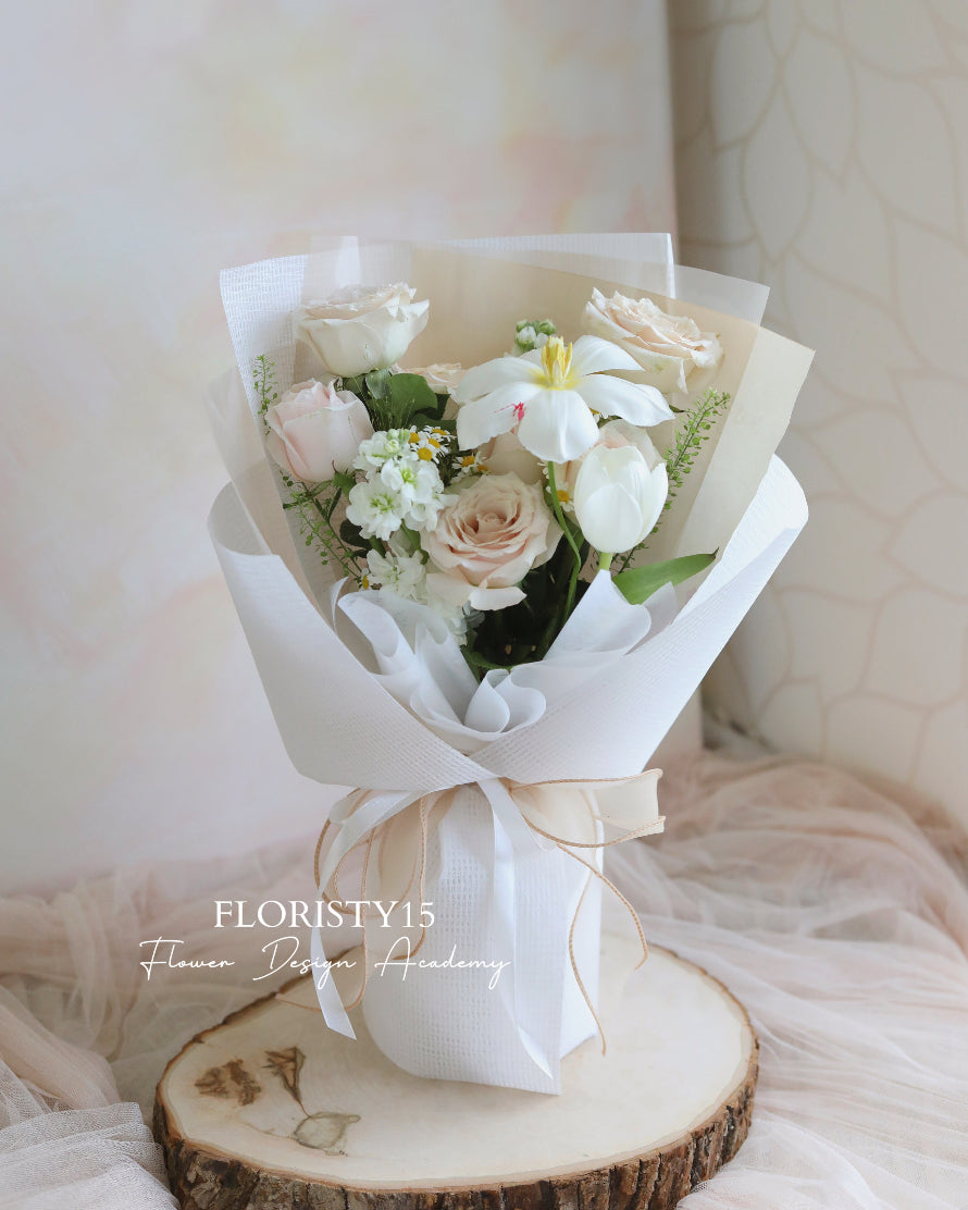 Celia (Fresh Flower Bouquet)