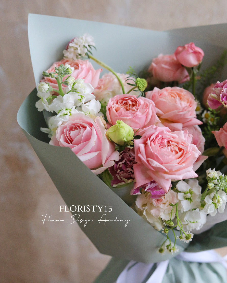 Claire (Fresh Flower Bouquet)