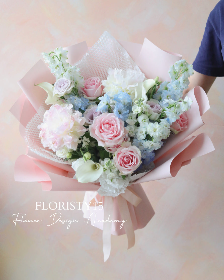 Elsa (Fresh Flower Bouquet)