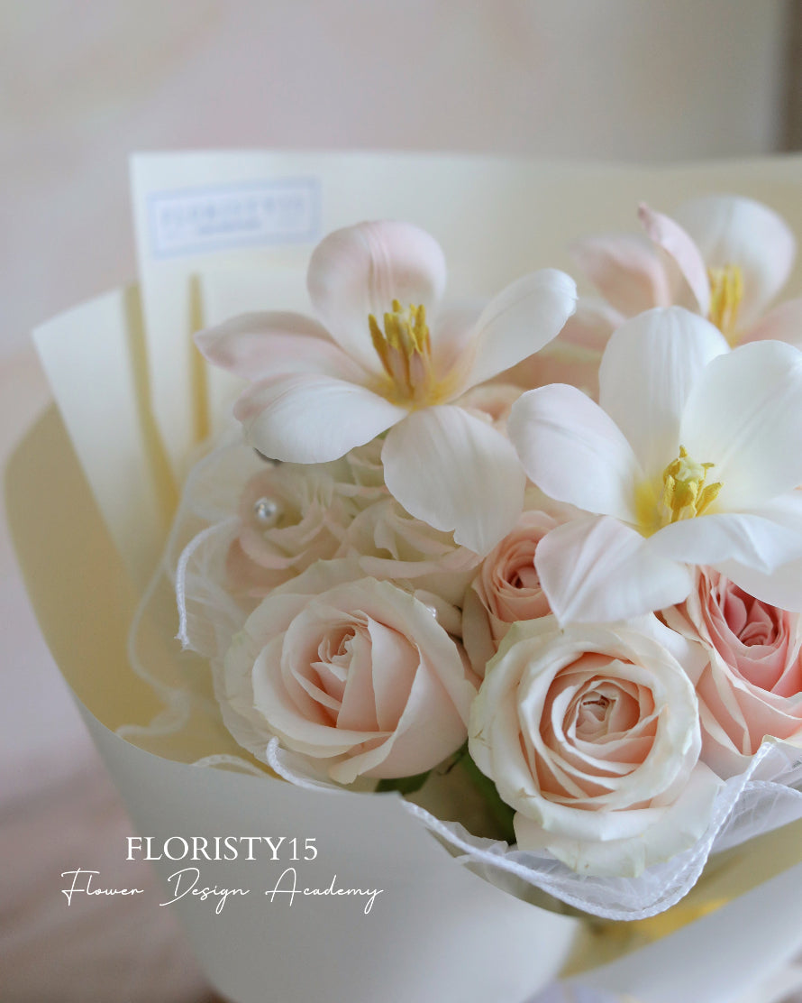 Jovie (Rose & Tulip Bouquet)