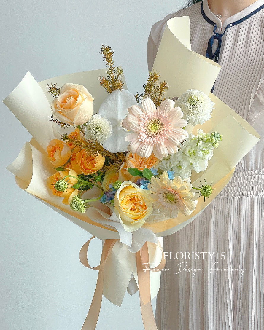 Kate (Fresh Flower Bouquet)