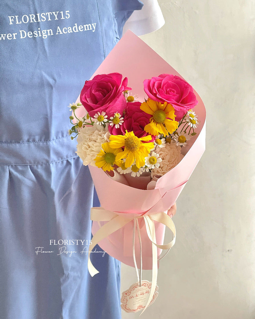 Lianne (Petite Fresh Flower Bouquet)