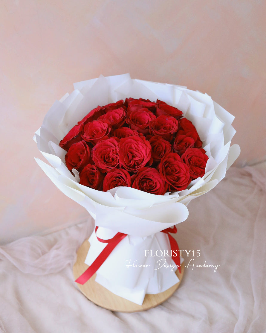 Lina (Rose Bouquet)