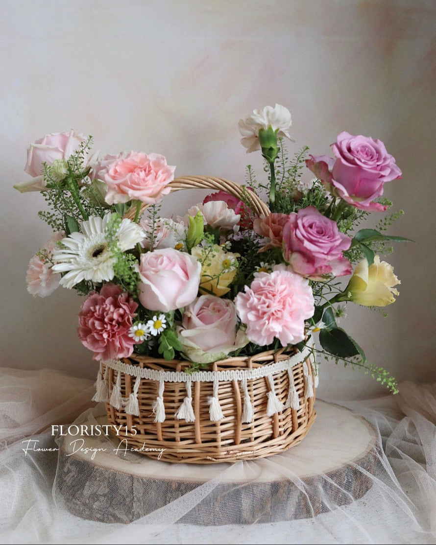 Luna (Fresh Flower Basket)