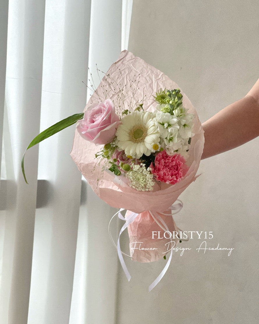 Minerva (Petite Fresh Flower Bouquet)