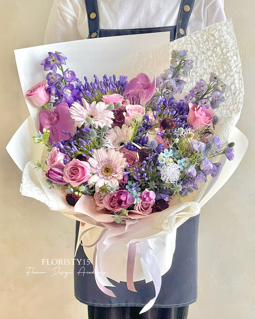Rowina (Fresh Flower Bouquet)