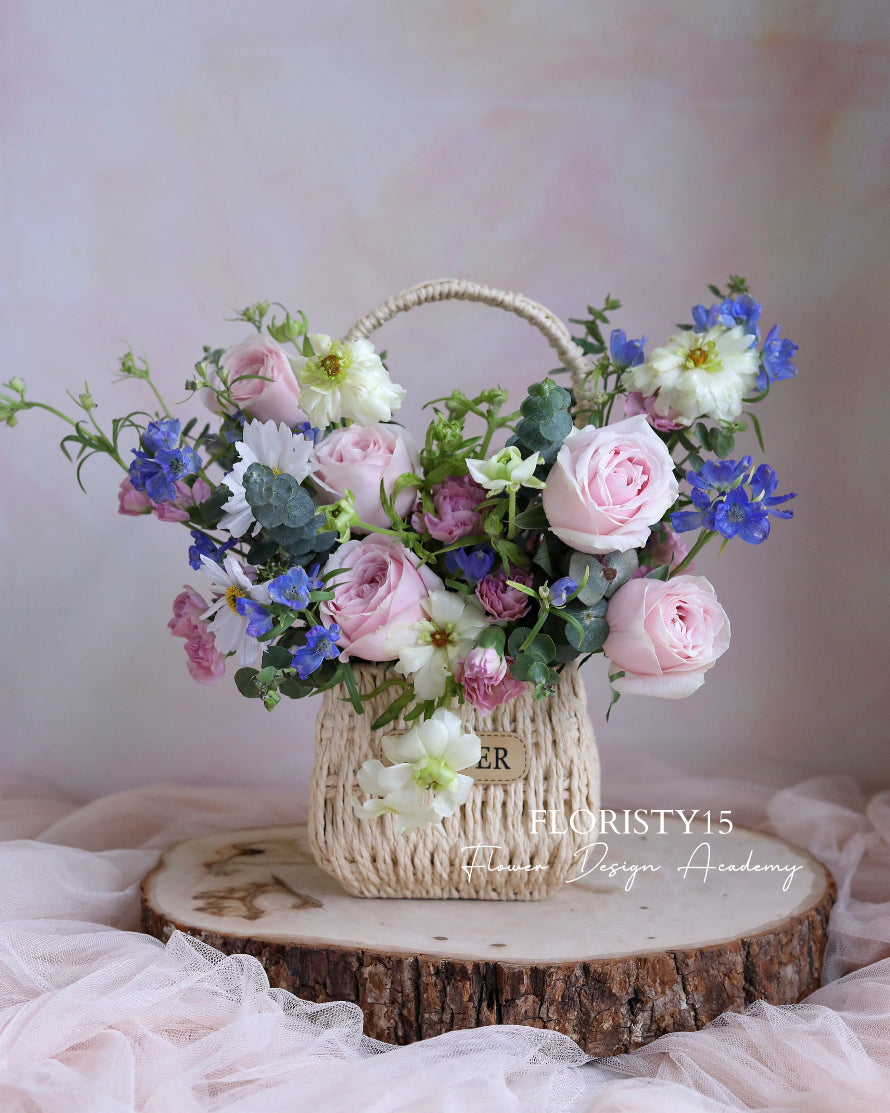 Sandrio (Fresh Flower Basket)