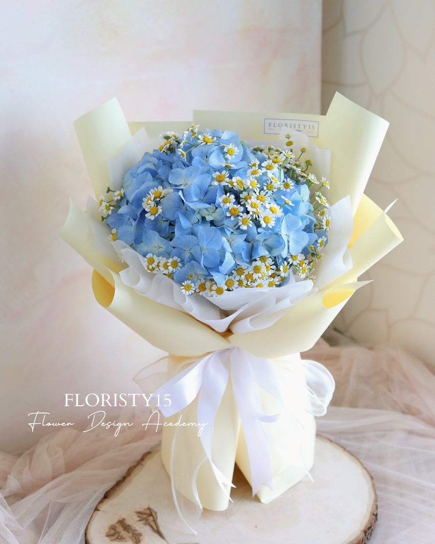 Skyla (Hydrangea Bouquet)