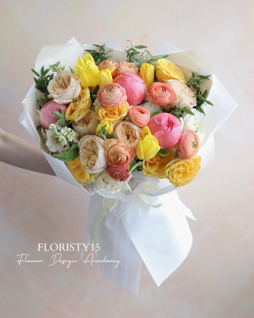 Sunnie (Fresh Flower Bouquet)